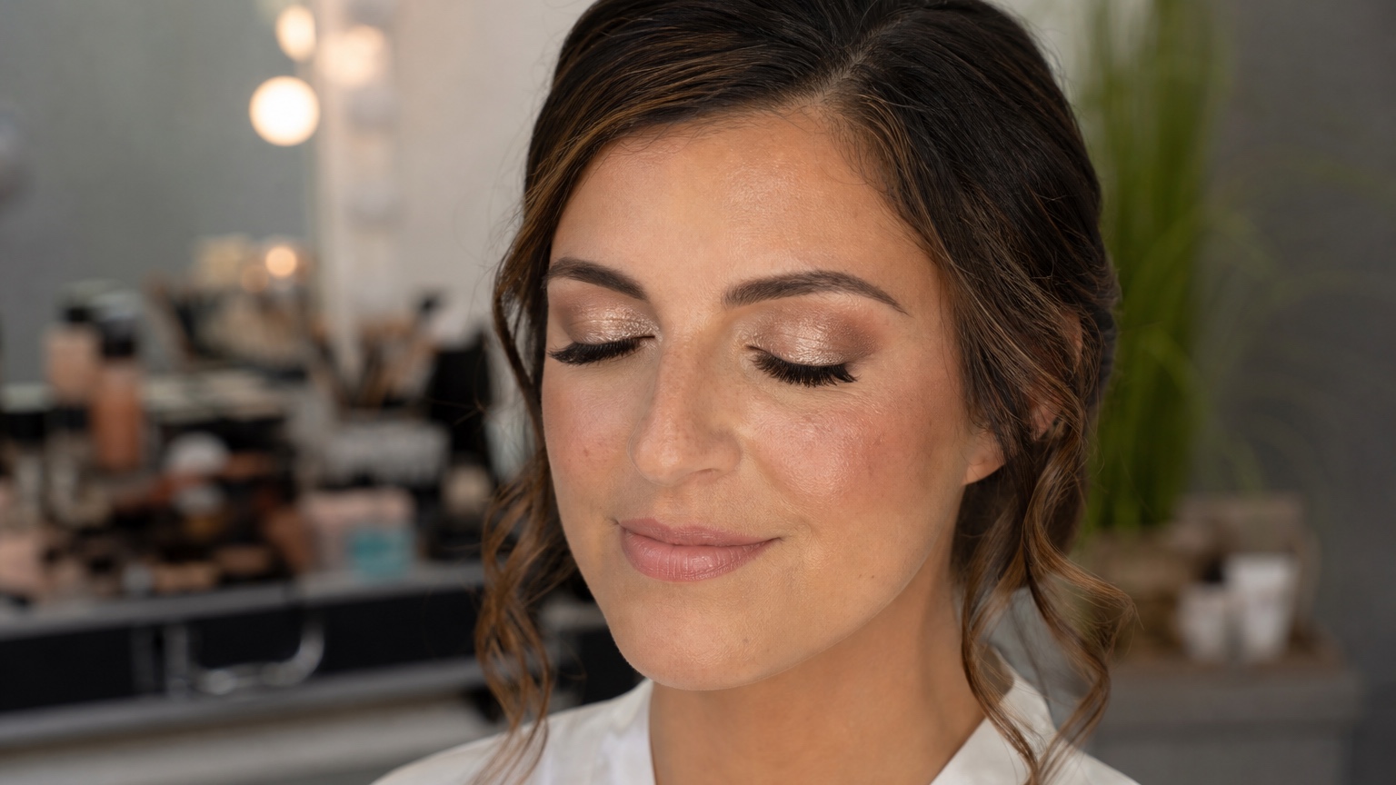 AI Makeup Artist Consultation Visuals: Help Clients Choose a Look concept 1